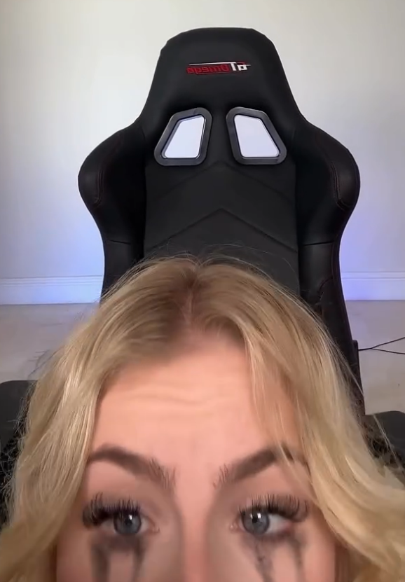 Astrid onlyfans play video games