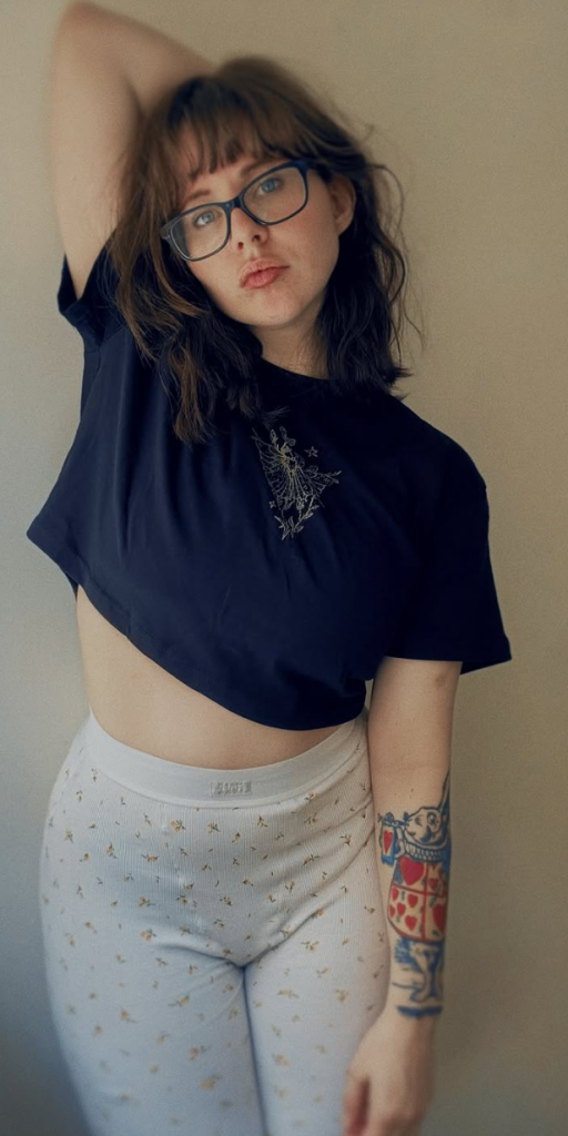 Alice Winterhold Onlyfans in pijamas
